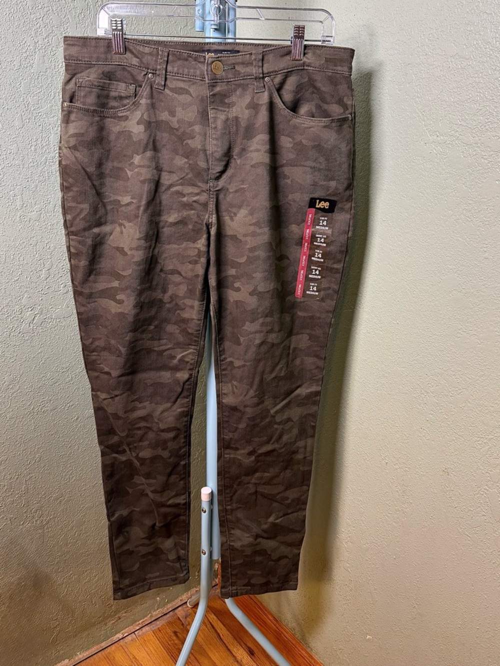 Lee Olive Camo Straight-Leg Pants